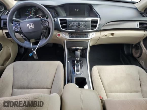 ✅ 2014 Honda Accord • VIN: 1HGCR6F39EA005496 • Лот: 81603695. Опубликован ранее на Copart с пробегом 88 403 миль. Бесплатный доступ к архиву аукционных продаж из США и подробный отчёт об истории автомобиля на DreamBid. Изображение 8.