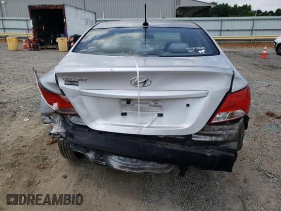 ✅ 2016 Hyundai Accent SE • VIN: KMHCT4AEXGU011818 • Лот: 58725034. Опубликован ранее на Copart с пробегом 120 103 миль. Бесплатный доступ к архиву аукционных продаж из США и подробный отчёт об истории автомобиля на DreamBid. Изображение 6.