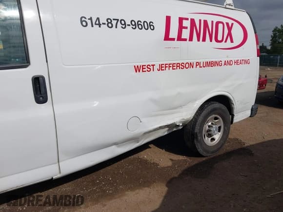 ✅ 2017 Chevrolet Express Cargo • VIN: 1GCWGAFF8H1103874 • Lot: 43110946. Listed on IAAI with 231,087 mi. Free auction sales archive from the USA and detailed vehicle history report at DreamBid. Image 6.