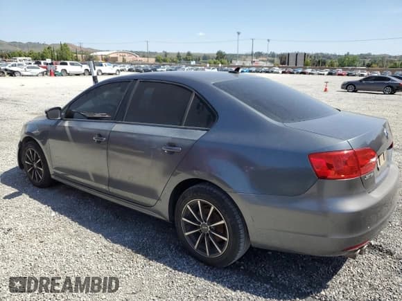 ✅ 2011 Volkswagen Jetta SE • VIN: 3VWDZ7AJ4BM323777 • Lot: 57267705. Listed on Copart with 196,179 mi. Free auction sales archive from the USA and detailed vehicle history report at DreamBid. Image 2.