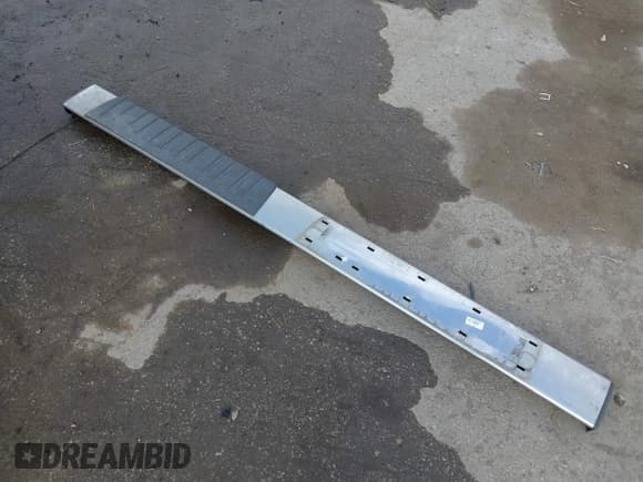 ✅ 2014 Chevrolet Silverado 1500 LT • VIN: 3GCUKREH1EG362856 • Lot: 42957775. Wystawiony na IAAI z przebiegiem 177 445 mil. Bezpłatny archiwum sprzedaży aukcyjnych z USA i szczegółowy raport historii pojazdu na DreamBid. Zdjęcie 12.