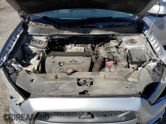 ✅ 2011 Mitsubishi Outlander SE • VIN: JA4AP4AU7BZ012096 • Lot: 89686955. Wystawiony na Copart z przebiegiem 205 868 mil. Bezpłatny archiwum sprzedaży aukcyjnych z USA i szczegółowy raport historii pojazdu na DreamBid. Zdjęcie 12.