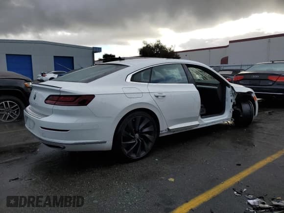 ✅ 2019 Volkswagen Arteon SEL R-Line • VIN: WVWHR7AN7KE031165 • Lot: 44372815. Listed on Copart with 12,886 mi. Free auction sales archive from the USA and detailed vehicle history report at DreamBid. Image 3.