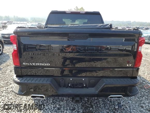 ✅ 2022 Chevrolet Silverado 1500 LT Trail Boss • VIN: 3GCUDFET1NG689741 • Lot: 67186195. Wystawiony na Copart z przebiegiem 32 376 mil. Bezpłatny archiwum sprzedaży aukcyjnych z USA i szczegółowy raport historii pojazdu na DreamBid. Zdjęcie 6.