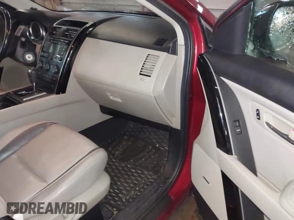 ✅ 2011 Mazda CX-9 Touring • VIN: JM3TB3CAXB0316240 • Lot: 43829499. Listed on IAAI with 140,814 mi. Free auction sales archive from the USA and detailed vehicle history report at DreamBid. Image 5.