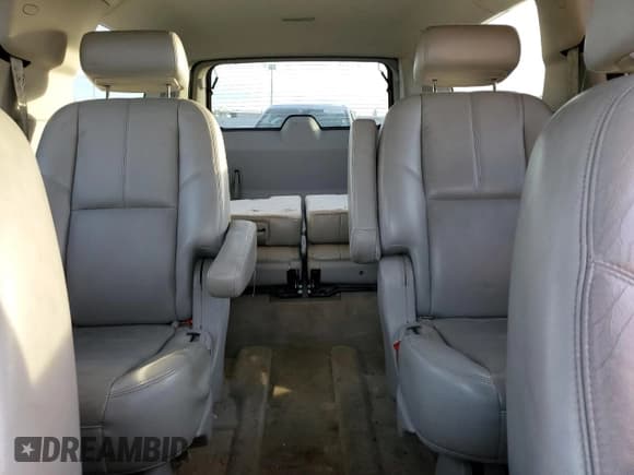 ✅ 2007 Chevrolet Suburban LT • VIN: 1GNFK16337J170201 • Lot: 79563774. Wystawiony na Copart z przebiegiem 217 254 mil. Bezpłatny archiwum sprzedaży aukcyjnych z USA i szczegółowy raport historii pojazdu na DreamBid. Zdjęcie 10.