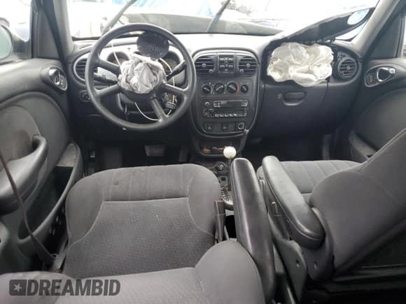 ✅ 2003 Chrysler PT Cruiser Touring • VIN: 3C4FY58B03T631909 • Lot: 68626925. Wystawiony na Copart z przebiegiem 231 513 mil. Bezpłatny archiwum sprzedaży aukcyjnych z USA i szczegółowy raport historii pojazdu na DreamBid. Zdjęcie 8.