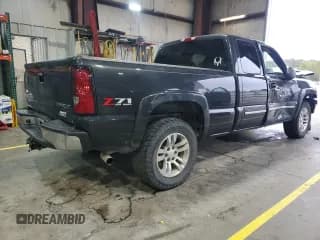 ✅ 2004 Chevrolet Silverado 1500 • VIN: 2GCEK19TX41364973 • Lot: 87313215. Wystawiony na Copart z przebiegiem Nie podano. Bezpłatny archiwum sprzedaży aukcyjnych z USA i szczegółowy raport historii pojazdu na DreamBid. Zdjęcie 3.