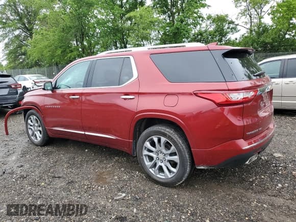 ✅ 2019 Chevrolet Traverse Premier • VIN: 1GNEVKKW3KJ309812 • Lot: 57428595. Wystawiony na Copart z przebiegiem 97 056 mil. Bezpłatny archiwum sprzedaży aukcyjnych z USA i szczegółowy raport historii pojazdu na DreamBid. Zdjęcie 2.