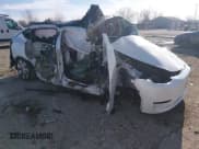 ✅ 2022 Tesla Model Y Long Range • VIN: 7SAYGDEE4NF432760 • Lot: 43765345. Wystawiony na IAAI z przebiegiem Nie podano. Bezpłatny archiwum sprzedaży aukcyjnych z USA i szczegółowy raport historii pojazdu na DreamBid. Zdjęcie 1.