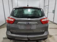 ✅ 2013 Ford C-Max SEL • VIN: 1FADP5BU6DL510163 • Lot: 90293205. Wystawiony na Copart z przebiegiem 190 336 mil. Bezpłatny archiwum sprzedaży aukcyjnych z USA i szczegółowy raport historii pojazdu na DreamBid. Zdjęcie 6.