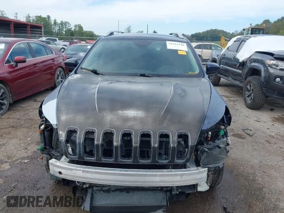 ✅ 2016 Jeep Cherokee Latitude • VIN: 1C4PJMCS6GW253606 • Лот: 43311540. Опубликован ранее на IAAI с пробегом 136 540 миль. Бесплатный доступ к архиву аукционных продаж из США и подробный отчёт об истории автомобиля на DreamBid. Изображение 13.