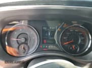 ✅ 2011 Dodge Charger Rallye • VIN: 2B3CL3CG9BH566270 • Lot: 68456455. Wystawiony na Copart z przebiegiem 176 417 mil. Bezpłatny archiwum sprzedaży aukcyjnych z USA i szczegółowy raport historii pojazdu na DreamBid. Zdjęcie 9.