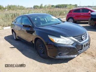 ✅ 2017 Nissan Altima SR • VIN: 1N4AL3APXHN333898 • Lot: 43213255. Wystawiony na IAAI z przebiegiem 118 034 mil. Bezpłatny archiwum sprzedaży aukcyjnych z USA i szczegółowy raport historii pojazdu na DreamBid. Zdjęcie 1.