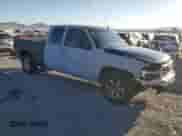 2007 GMC Sierra 1500 SLE1 with VIN 1GTEC19Z77Z104690, listed as a Copart auction lot 49476085 with 281,639 mi miles and Salvage title. Bid and sale history available at DreamBid. Image 4.