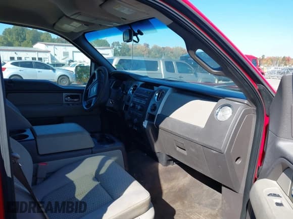 ✅ 2010 Ford F-150 XL • VIN: 1FTFW1EV2AFD52756 • Лот: 43614918. Опубликован ранее на IAAI с пробегом 191 114 миль. Бесплатный доступ к архиву аукционных продаж из США и подробный отчёт об истории автомобиля на DreamBid. Изображение 5.