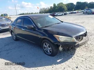 ✅ 2011 Honda Accord SE • VIN: 1HGCP2F64BA016331 • Lot: 43313211. Wystawiony na IAAI z przebiegiem 228 911 mil. Bezpłatny archiwum sprzedaży aukcyjnych z USA i szczegółowy raport historii pojazdu na DreamBid. Zdjęcie 1.