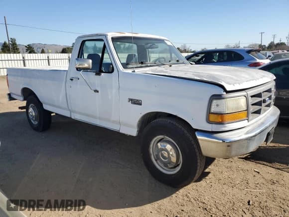 ✅ 1993 Ford F-250 • VIN: 1FTHF25H5PLA02444 • Lot: 42654755. Listed on Copart with 228,448 mi. Free auction sales archive from the USA and detailed vehicle history report at DreamBid. Image 4.