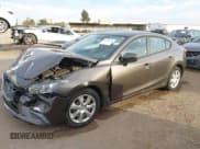 ✅ 2015 Mazda 3 i Sport • VIN: 3MZBM1U79FM173755 • Lot: 43690920. Wystawiony na IAAI z przebiegiem 100 229 mil. Bezpłatny archiwum sprzedaży aukcyjnych z USA i szczegółowy raport historii pojazdu na DreamBid. Zdjęcie 17.