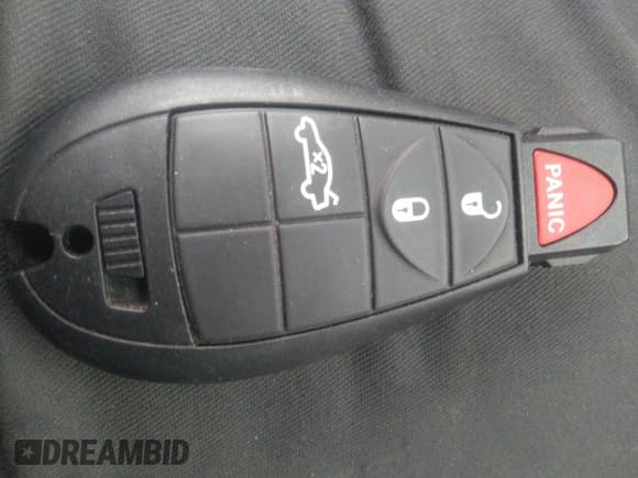 ✅ 2012 Dodge Challenger SXT • VIN: 2C3CDYAG9CH110948 • Lot: 41401920. Wystawiony na IAAI z przebiegiem Nie podano. Bezpłatny archiwum sprzedaży aukcyjnych z USA i szczegółowy raport historii pojazdu na DreamBid. Zdjęcie 18.