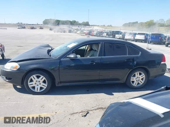 2013 Chevrolet Impala LT z VIN 2G1WG5E30D1258303, wystawiony jako IAAI lot #43319877 z przebiegiem Nie podano mil oraz . Historia ofert i sprzedaży dostępna na DreamBid. Obrazek 14.