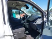 ✅ 2017 Ford Transit XL • VIN: 1FBZX2YM2HKB16875 • Lot: 42665168. Wystawiony na IAAI z przebiegiem 123 525 mil. Bezpłatny archiwum sprzedaży aukcyjnych z USA i szczegółowy raport historii pojazdu na DreamBid. Zdjęcie 5.