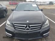✅ 2013 Mercedes-Benz C 250 Sport • VIN: WDDGF4HB3DA774680 • Лот: 43679159. Опубликован ранее на IAAI с пробегом 129 399 миль. Бесплатный доступ к архиву аукционных продаж из США и подробный отчёт об истории автомобиля на DreamBid. Изображение 6.