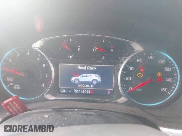 ✅ 2020 Chevrolet Traverse LT Cloth • VIN: 1GNERGKW7LJ163823 • Lot: 43634883. Wystawiony na IAAI z przebiegiem 142 044 mil. Bezpłatny archiwum sprzedaży aukcyjnych z USA i szczegółowy raport historii pojazdu na DreamBid. Zdjęcie 7.