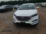 2017 Hyundai Tucson SE Plus z VIN KM8J3CA46HU522310, wystawiony jako Copart lot #81373245 z przebiegiem 149 066 mil mil oraz Szkoda całkowita • Salvage title. Historia ofert i sprzedaży dostępna na DreamBid. Obrazek 14.