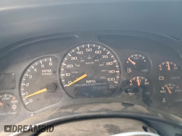 ✅ 2001 Chevrolet Silverado 2500HD • VIN: 1GCHK23191F149647 • Lot: 67538165. Wystawiony na Copart z przebiegiem Nie podano. Bezpłatny archiwum sprzedaży aukcyjnych z USA i szczegółowy raport historii pojazdu na DreamBid. Zdjęcie 9.