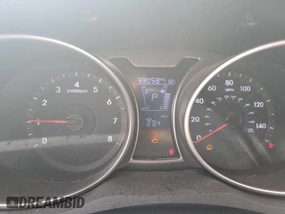 ✅ 2016 Hyundai Veloster • VIN: KMHTC6AD4GU277984 • Lot: 71204564. Wystawiony na Copart z przebiegiem 93 058 mil. Bezpłatny archiwum sprzedaży aukcyjnych z USA i szczegółowy raport historii pojazdu na DreamBid. Zdjęcie 9.