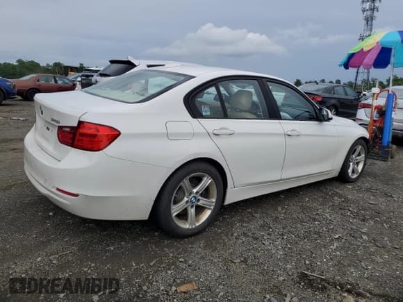 ✅ 2012 BMW 3 Series 328i • VIN: WBA3C1C52CF432685 • Лот: 64049995. Опубликован ранее на Copart с пробегом 113 412 миль. Бесплатный доступ к архиву аукционных продаж из США и подробный отчёт об истории автомобиля на DreamBid. Изображение 3.