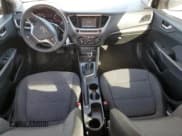 ✅ 2018 Hyundai Accent SEL • VIN: 3KPC24A38JE015233 • Лот: 76703574. Опубликован ранее на Copart с пробегом 90 525 миль. Бесплатный доступ к архиву аукционных продаж из США и подробный отчёт об истории автомобиля на DreamBid. Изображение 8.