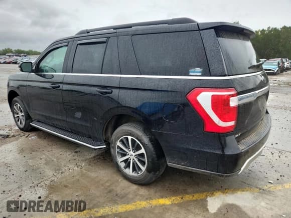 ✅ 2018 Ford Expedition XLT • VIN: 1FMJU1JT8JEA43895 • Lot: 81161255. Wystawiony na Copart z przebiegiem 127 689 mil. Bezpłatny archiwum sprzedaży aukcyjnych z USA i szczegółowy raport historii pojazdu na DreamBid. Zdjęcie 2.