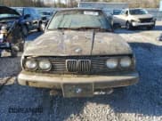 ✅ 1986 BMW 3 Series 325e • VIN: WBAAB5408G9685390 • Lot: 88921395. Wystawiony na Copart z przebiegiem 193 547 mil. Bezpłatny archiwum sprzedaży aukcyjnych z USA i szczegółowy raport historii pojazdu na DreamBid. Zdjęcie 5.