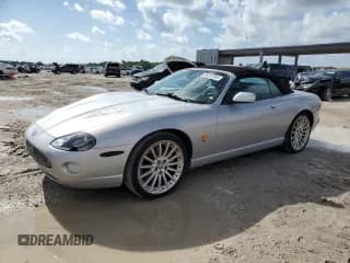 ✅ 2005 Jaguar XK • VIN: SAJDA42B953A41421 • Лот: 64231344. Опубликован ранее на Copart с пробегом 61 838 миль. Бесплатный доступ к архиву аукционных продаж из США и подробный отчёт об истории автомобиля на DreamBid. Изображение 1.