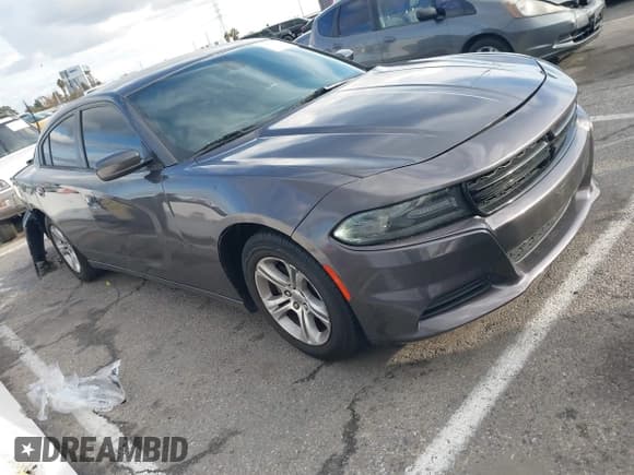 ✅ 2020 Dodge Charger SXT • VIN: 2C3CDXBG6LH119700 • Lot: 43693822. Wystawiony na IAAI z przebiegiem 93 008 mil. Bezpłatny archiwum sprzedaży aukcyjnych z USA i szczegółowy raport historii pojazdu na DreamBid. Zdjęcie 1.
