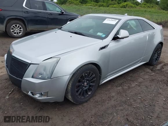 ✅ 2012 Cadillac CTS Performance • VIN: 1G6DL1E31C0118678 • Лот: 43039099. Опубликован ранее на IAAI с пробегом 163 180 миль. Бесплатный доступ к архиву аукционных продаж из США и подробный отчёт об истории автомобиля на DreamBid. Изображение 2.