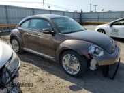 ✅ 2013 Volkswagen Beetle Fender Edition • VIN: 3VWJP7AT5DM654574 • Лот: 57112805. Опубликован ранее на Copart с пробегом 95 635 миль. Бесплатный доступ к архиву аукционных продаж из США и подробный отчёт об истории автомобиля на DreamBid. Изображение 4.