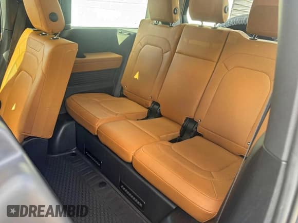 ✅ 2023 Land Rover Defender • VIN: SALEVFEUXP2145415 • Lot: 94402155. Listed on Copart with 81,123 mi. Free auction sales archive from the USA and detailed vehicle history report at DreamBid. Image 5.