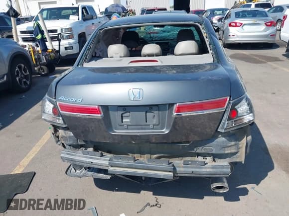 ✅ 2012 Honda Accord LX Premium • VIN: 1HGCP2F42CA058481 • Lot: 43137433. Wystawiony na IAAI z przebiegiem 215 370 mil. Bezpłatny archiwum sprzedaży aukcyjnych z USA i szczegółowy raport historii pojazdu na DreamBid. Zdjęcie 16.