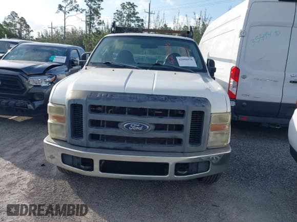 ✅ 2008 Ford F-250 • VIN: 1FDNF20588EA26822 • Лот: 42096970. Опубликован ранее на IAAI с пробегом 301 665 миль. Бесплатный доступ к архиву аукционных продаж из США и подробный отчёт об истории автомобиля на DreamBid. Изображение 6.