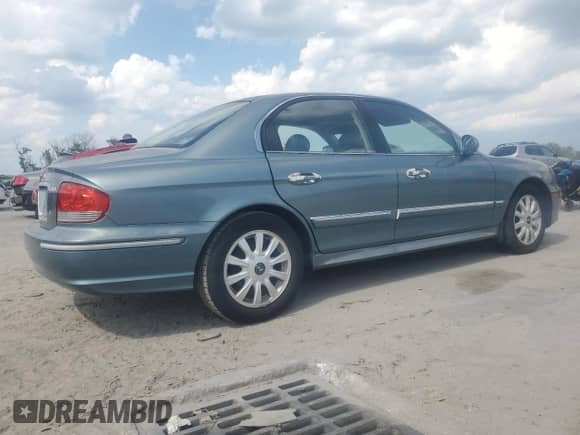 2004 Hyundai Sonata GLS z VIN KMHWF35H84A062640, wystawiony jako Copart lot #66638554 z przebiegiem 78 312 mil mil oraz Czysty tytuł • Clean title. Historia ofert i sprzedaży dostępna na DreamBid. Obrazek 3.