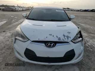 2012 Hyundai Veloster w/Red Int с VIN KMHTC6AD4CU076435, выставлен на аукционе Copart как лот 73015964 с пробегом 136 324 миль миль и Списание • Salvage title. История ставок и продаж доступна на DreamBid. Изображение 5.