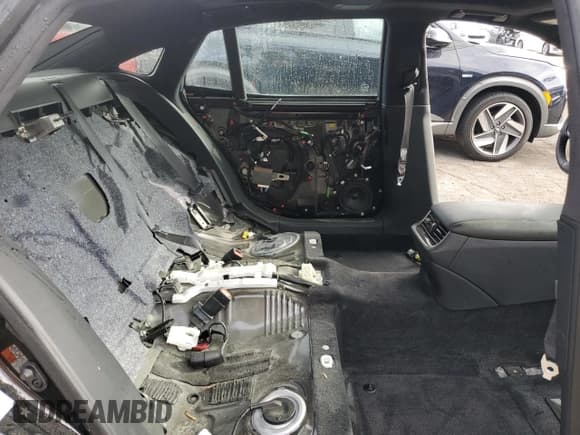 ✅ 2023 Lexus LS 500 • VIN: JTHD51FF8P5018536 • Лот: 58006105. Опубликован ранее на Copart с пробегом Не указан. Бесплатный доступ к архиву аукционных продаж из США и подробный отчёт об истории автомобиля на DreamBid. Изображение 10.