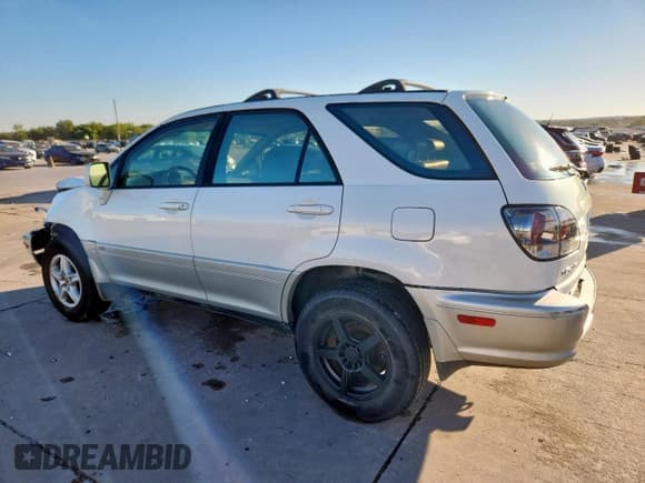 ✅ 2002 Lexus RX 300 • VIN: JTJGF10UX20141292 • Lot: 85923545. Wystawiony na Copart z przebiegiem 163 737 mil. Bezpłatny archiwum sprzedaży aukcyjnych z USA i szczegółowy raport historii pojazdu na DreamBid. Zdjęcie 2.