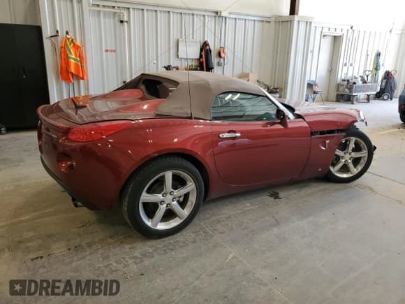 ✅ 2009 Pontiac Solstice GXP • VIN: 1G2MT35X39Y105764 • Lot: 60600505. Listed on Copart with 29,382 mi. Free auction sales archive from the USA and detailed vehicle history report at DreamBid. Image 3.