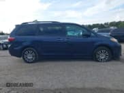 ✅ 2019 Toyota Sienna Limited • VIN: 5TDYZ3DC9KS983579 • Lot: 43839654. Listed on IAAI with 209,573 mi. Free auction sales archive from the USA and detailed vehicle history report at DreamBid. Image 13.