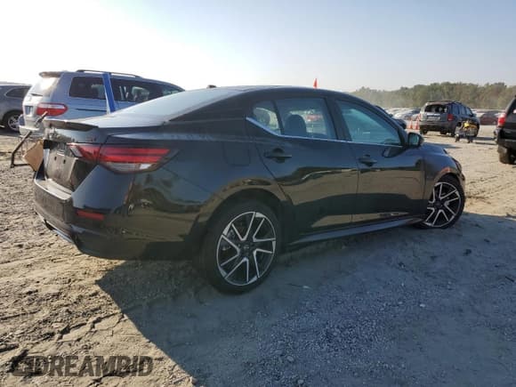 ✅ 2025 Nissan Sentra SR • VIN: 3N1AB8DV8SY245465 • Lot: 81653215. Listed on Copart with 5,482 mi. Free auction sales archive from the USA and detailed vehicle history report at DreamBid. Image 3.