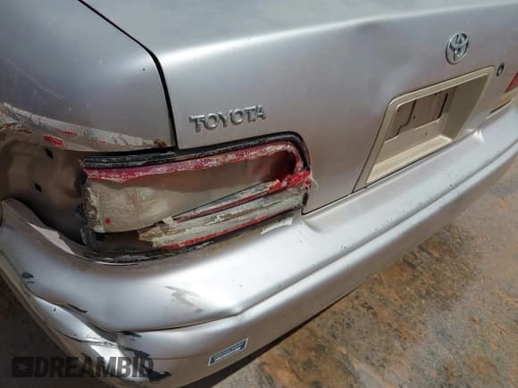 ✅ 1996 Toyota Avalon XL • VIN: 4T1BF12B4TU096607 • Lot: 42235109. Listed on IAAI with 269,661 mi. Free auction sales archive from the USA and detailed vehicle history report at DreamBid. Image 12.